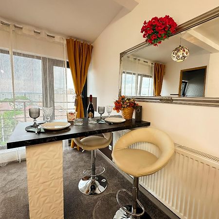 The Royal - Studio With Balcony & Panoramic View Крайова Экстерьер фото